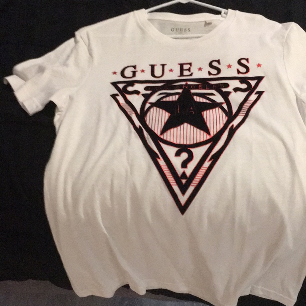 Guess T-shirt
